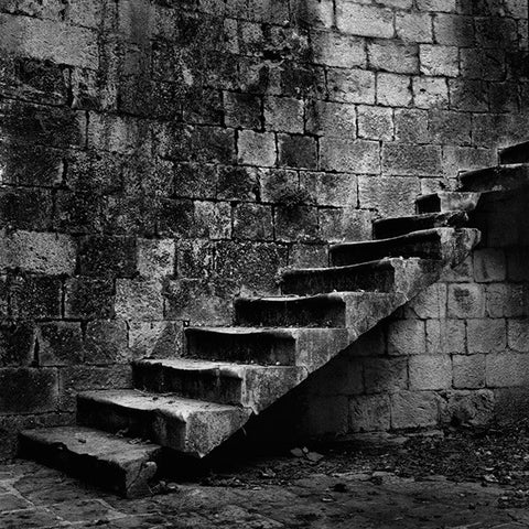 "Stairways" photographie de Mitar Terzic - Série "Lemuria"