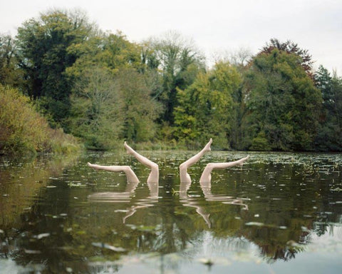 Série Natation synchronisée "Le lac 02" photographie de Jean-Baptiste Courtier