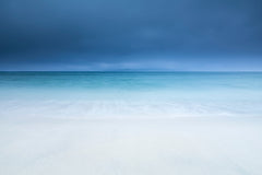 Série "horizons " Bleu Hébrides - ECOSSE  2025 - Photographie de Jean-Michel Lenoir
