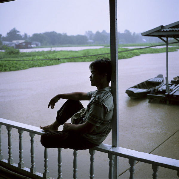 "Vietnam, Chau Doc, batelier du Mékong" photographie d'Eric Benard