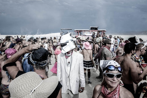 Série Burning Man - "Casque blanc" photographie d'Eric Bouvet