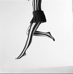 Collection Haute Couture "Collants Pierre Cardin N°1" photographie de Peter Knapp