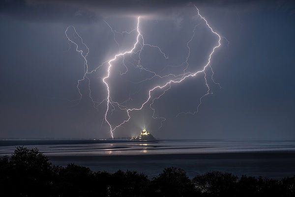 "Le Mont Saint Michel et l’orage" photographie Xavier Delorme