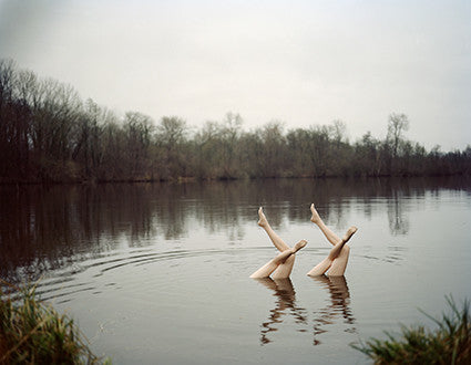 Série Natation synchronisée "Le lac 01" photographie de Jean-Baptiste Courtier